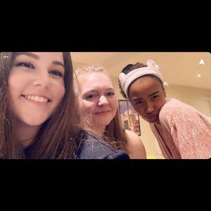 Meet your Posher, Lena